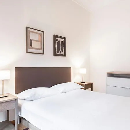 Easylife - - Lovanio 10 - Brera * Milan